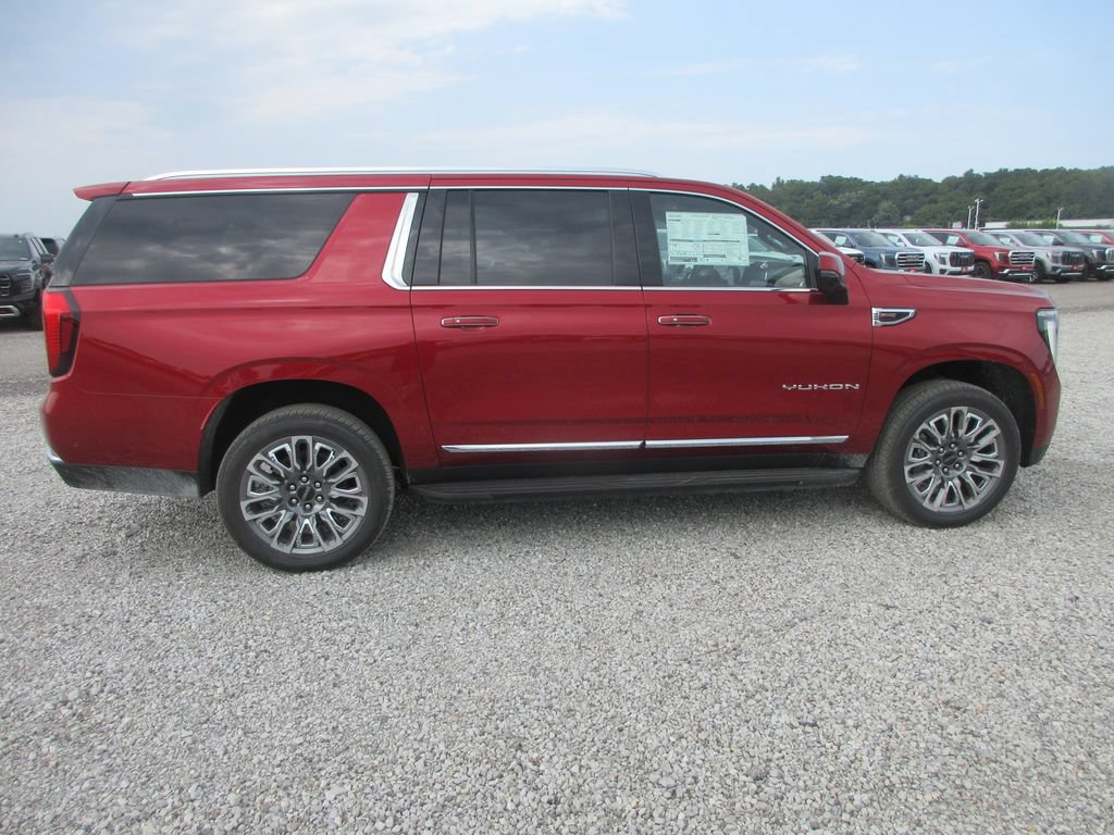 New 2026 GMC Yukon XL Elevation w/ Elevation Premium Package AWD/4WD image 3