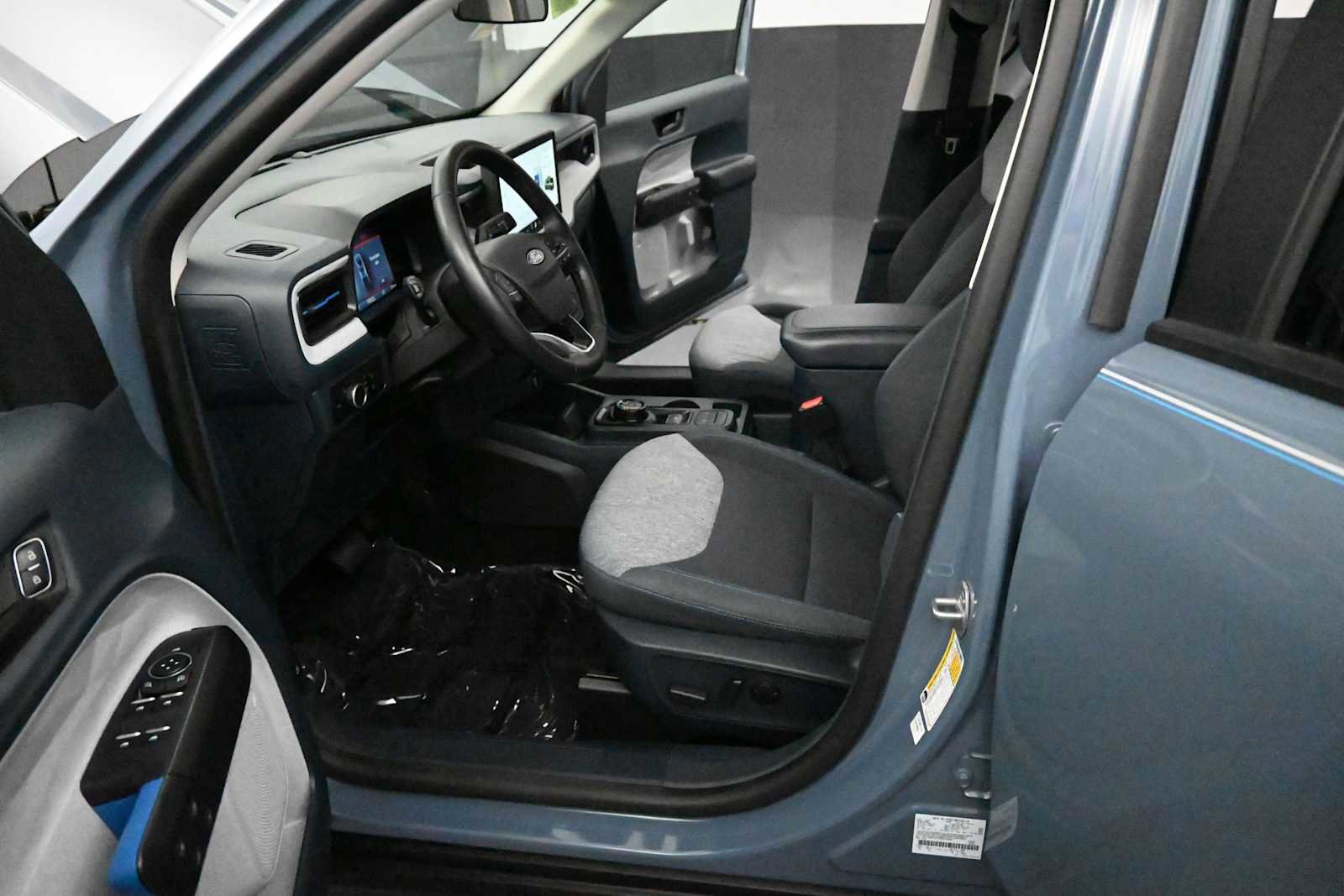 Used 2025 Ford Maverick XLT w/ XLT Luxury Package AWD/4WD image 12