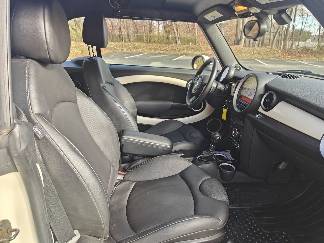 Used 2014 MINI Cooper S FWD image 18