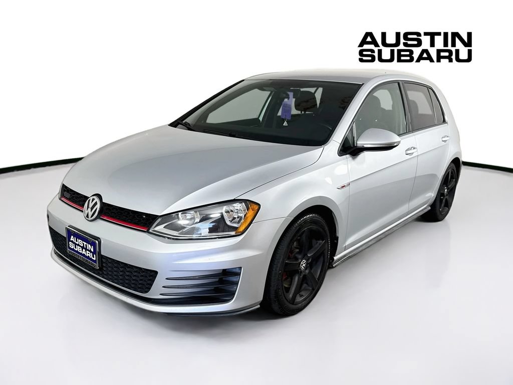Used 2016 Volkswagen Golf 4-Door FWD image 3