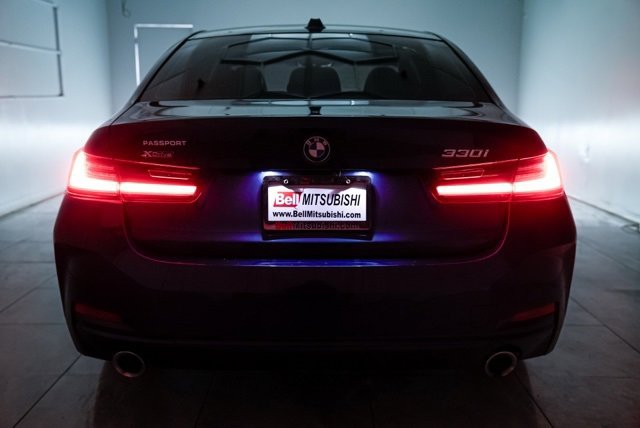 Used 2023 BMW 330i xDrive Sedan w/ Premium Package image 37