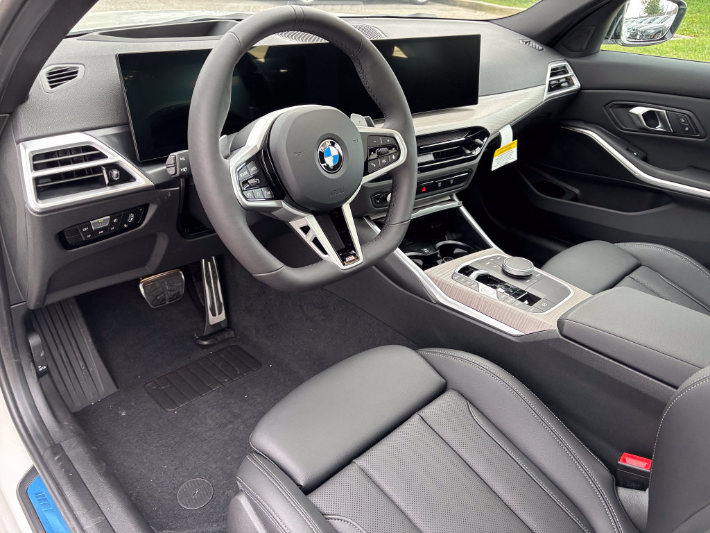 New 2026 BMW 330i xDrive Sedan w/ M Sport Package AWD/4WD image 12