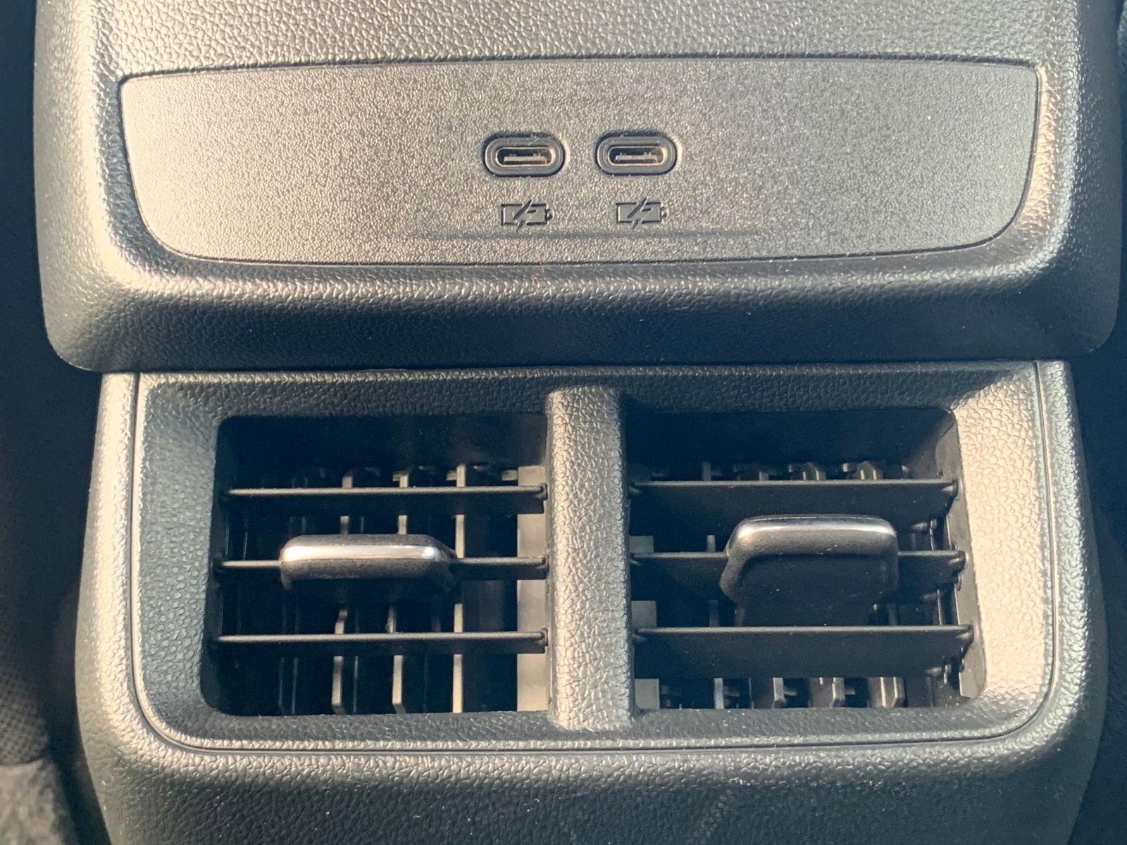 Used 2025 Chevrolet Equinox LT image 23