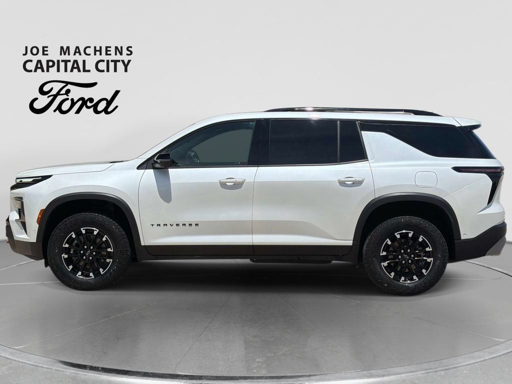 Used 2025 Chevrolet Traverse Z71 w/ Enhanced Driving Package AWD/4WD image 8