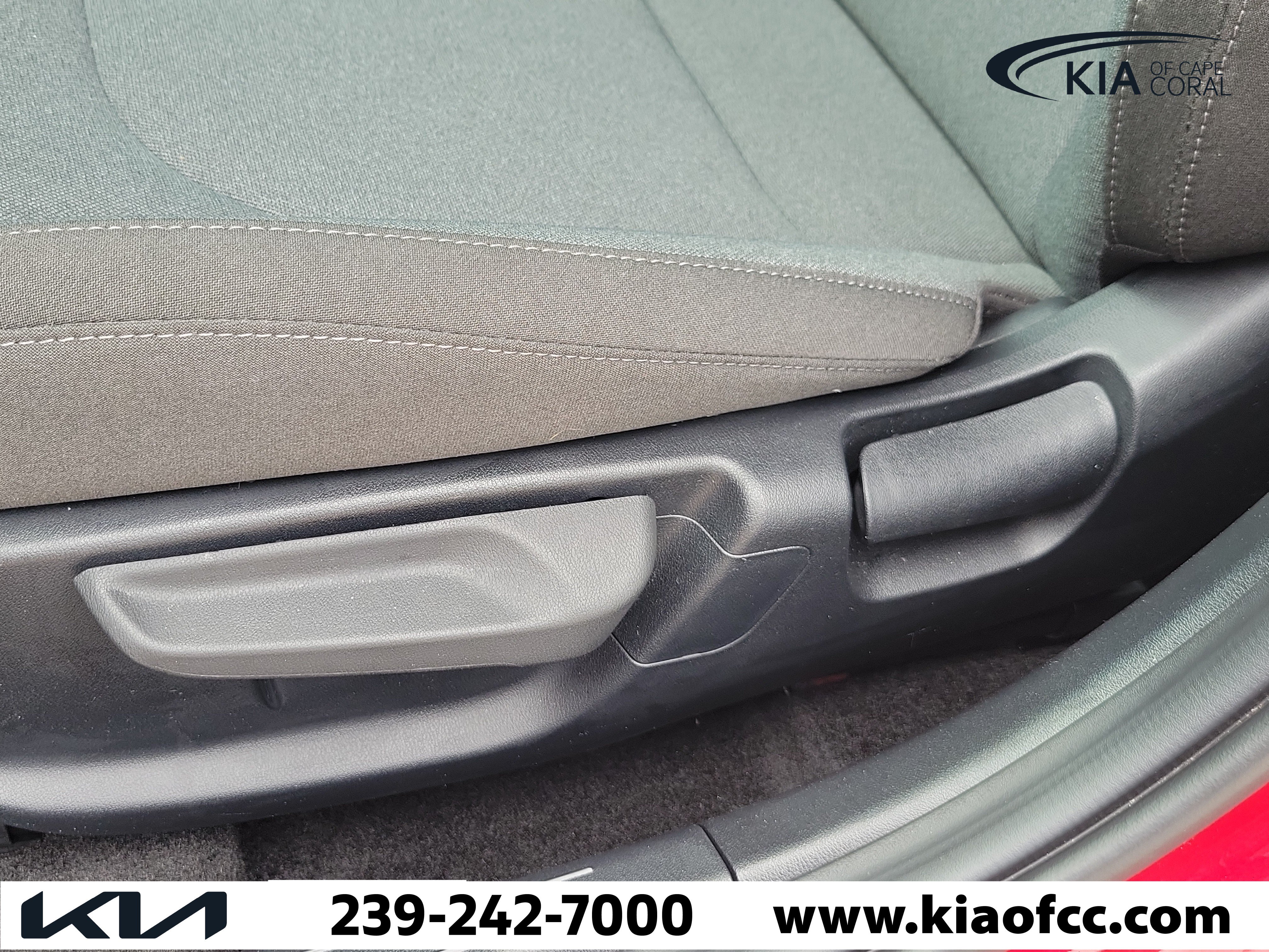 Certified 2025 Kia K4 FWD image 22