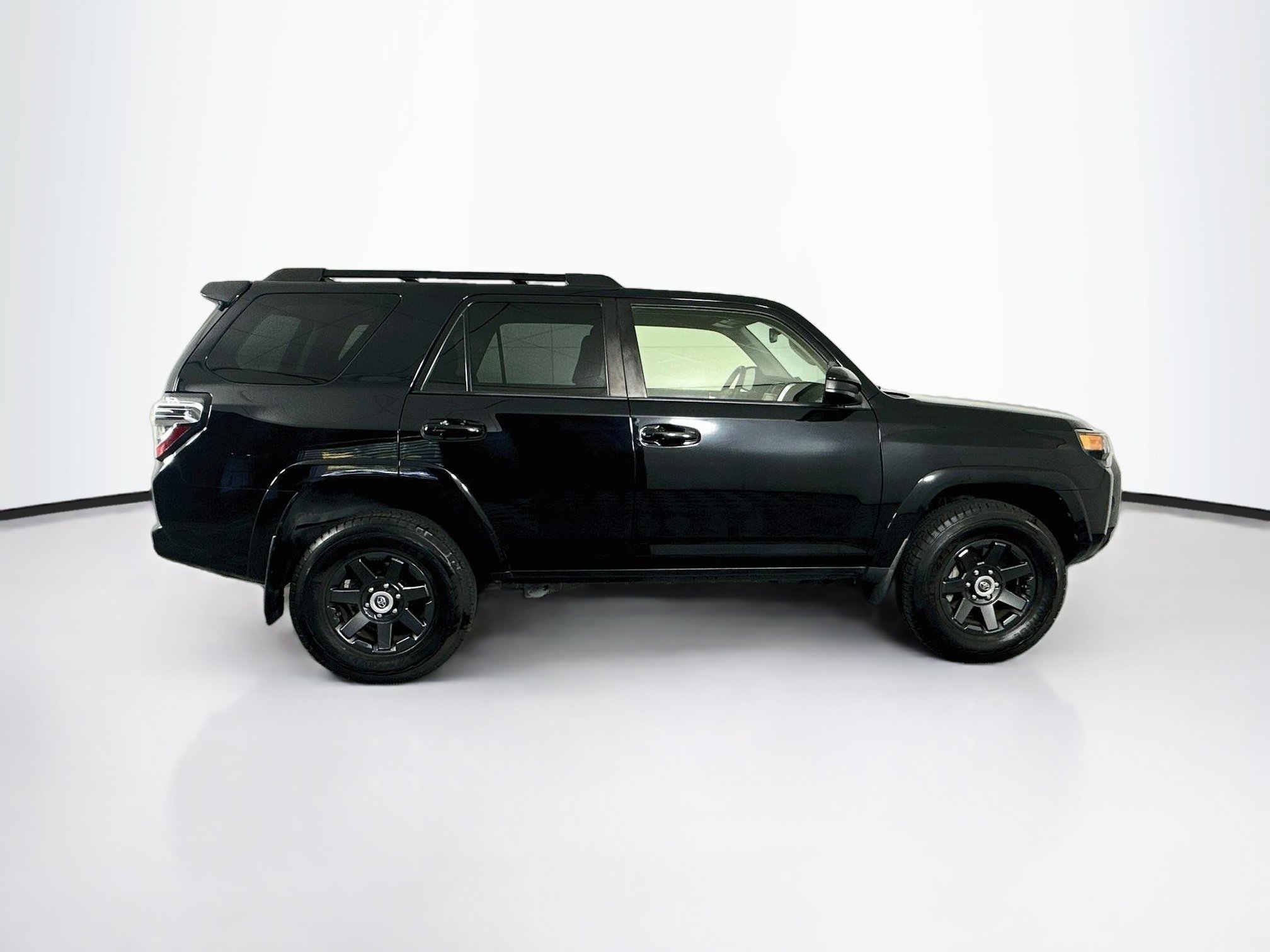 Used 2022 Toyota 4Runner Trail Special Edition AWD/4WD image 10