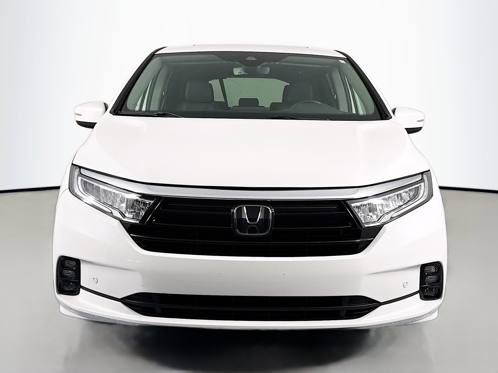 Certified 2022 Honda Odyssey Touring image 2