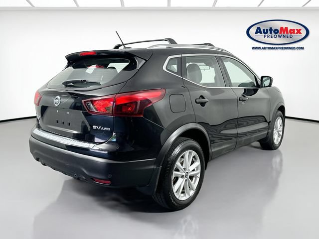 Used 2019 Nissan Rogue Sport SV w/ Technology Package AWD/4WD image 2