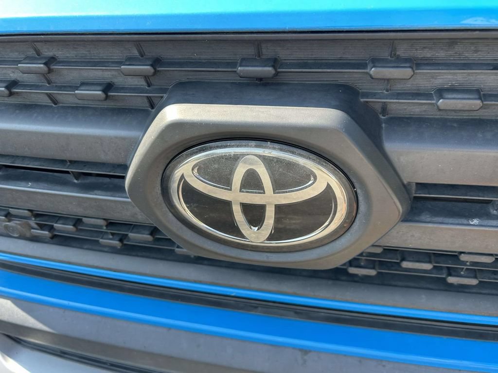 Used 2019 Toyota RAV4 Adventure w/ Advanced Technology Package AWD/4WD image 10