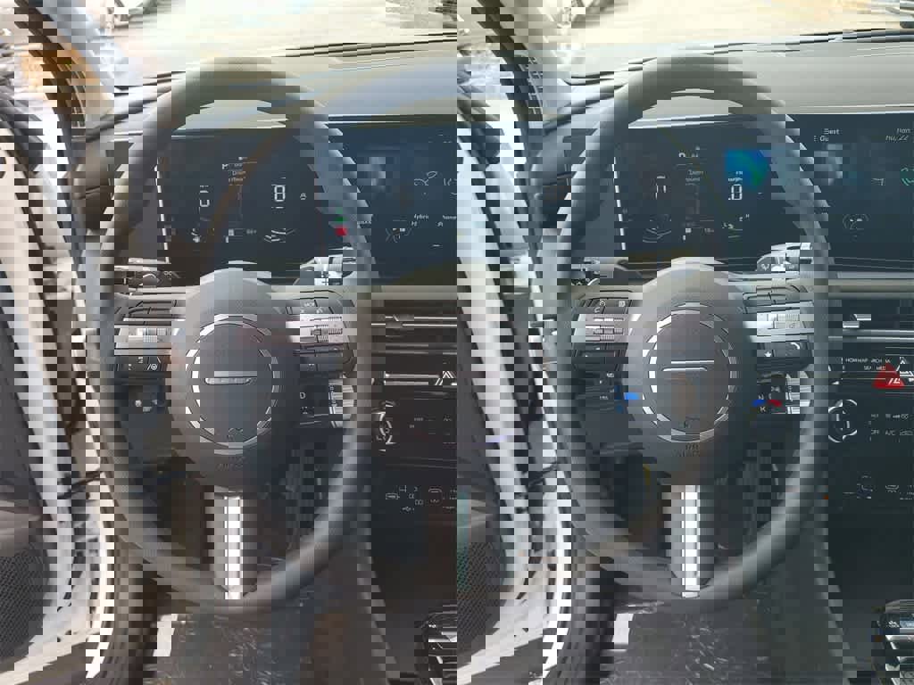 New 2026 Hyundai Tucson Blue SE image 25