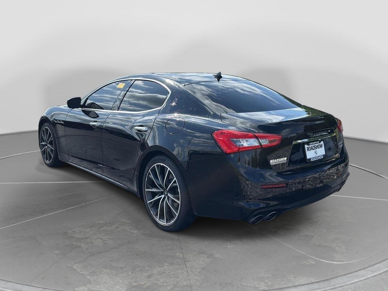 Used 2020 Maserati Ghibli RWD image 3