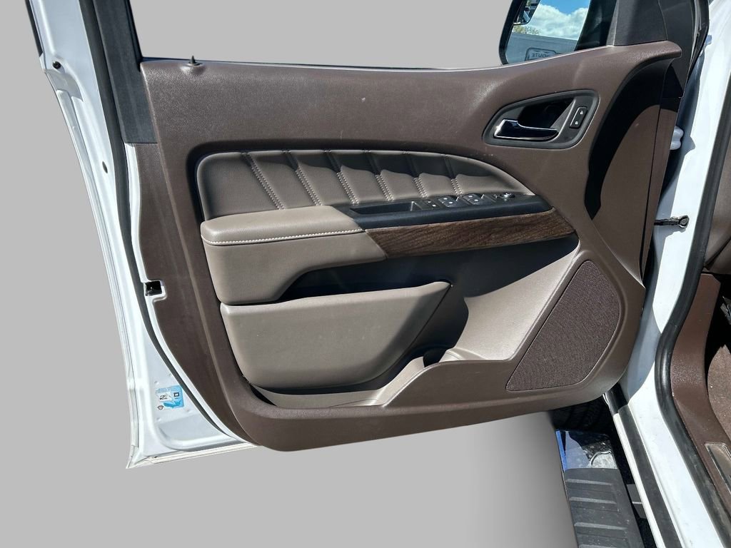 Used 2022 GMC Canyon Denali AWD/4WD image 17