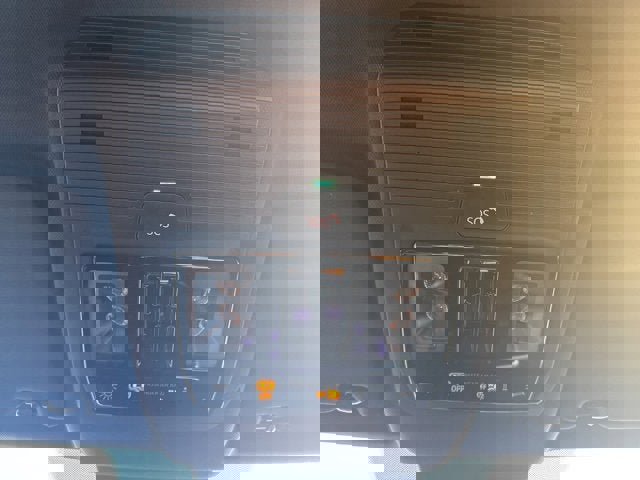 Used 2024 Volkswagen Atlas Cross Sport SEL Premium R-Line image 23