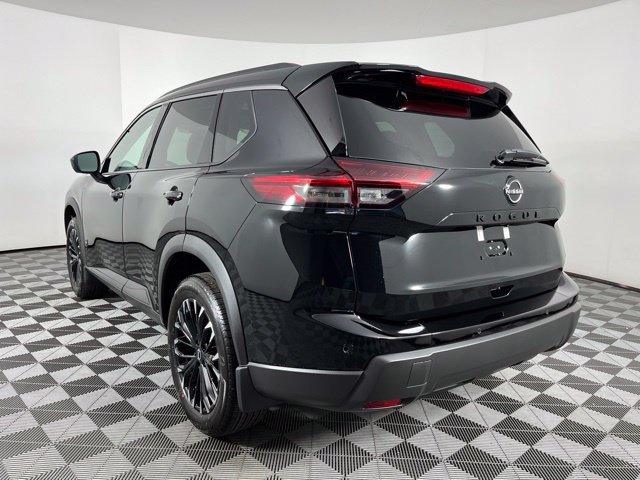 New 2026 Nissan Rogue Dark Armor FWD image 8