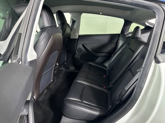 Used 2021 Tesla Model Y Long Range image 24
