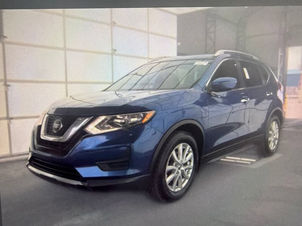 Used 2018 Nissan Rogue SV FWD image 2