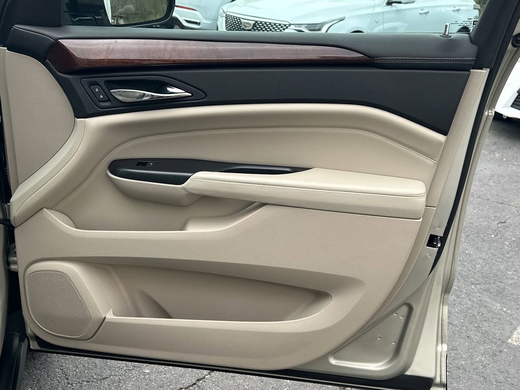 Used 2013 Cadillac SRX Luxury w/ Driver Awareness Package image 14