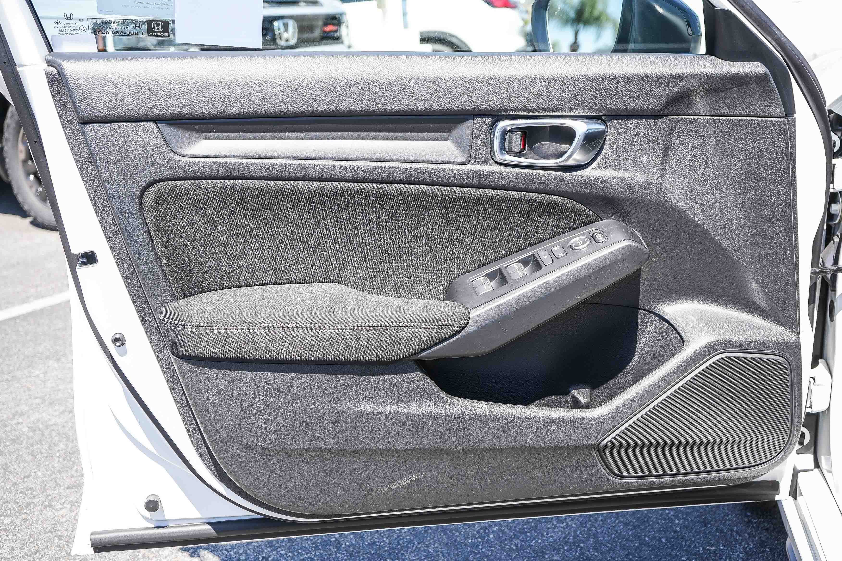 Used 2025 Honda Civic Sport image 26