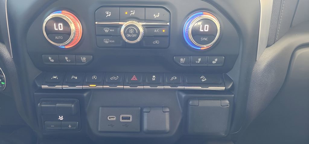 Used 2021 GMC Sierra 1500 SLT w/ SLT Premium Plus Package image 33