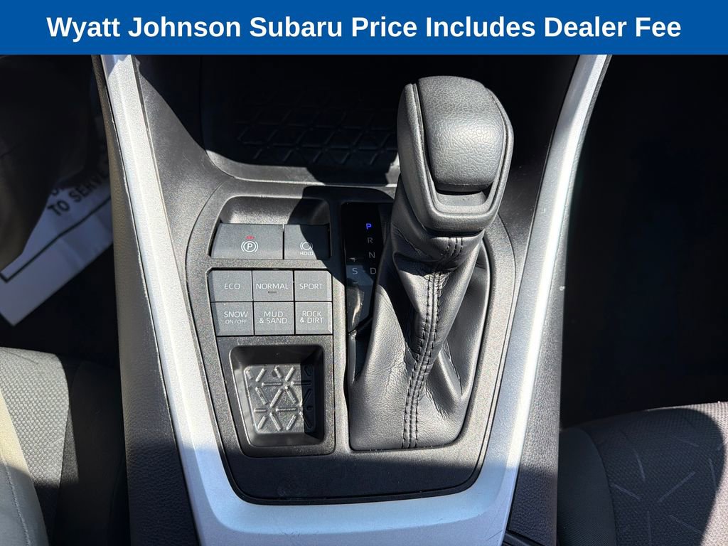 Used 2024 Toyota RAV4 XLE AWD/4WD image 24