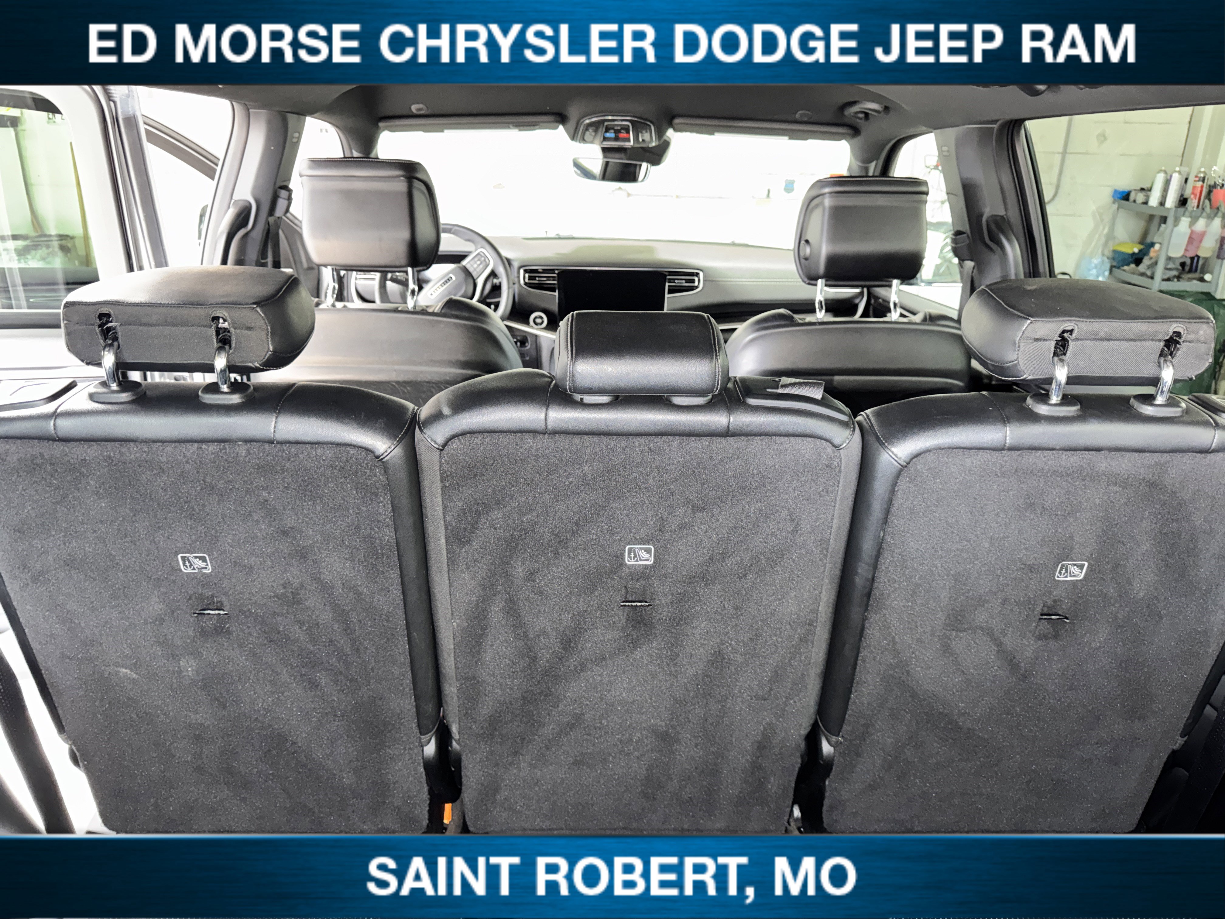 Used 2023 Jeep Wagoneer 4WD image 40