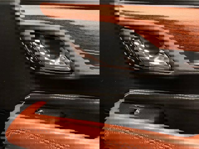 Used 2024 GMC Yukon XL Denali Ultimate image 29