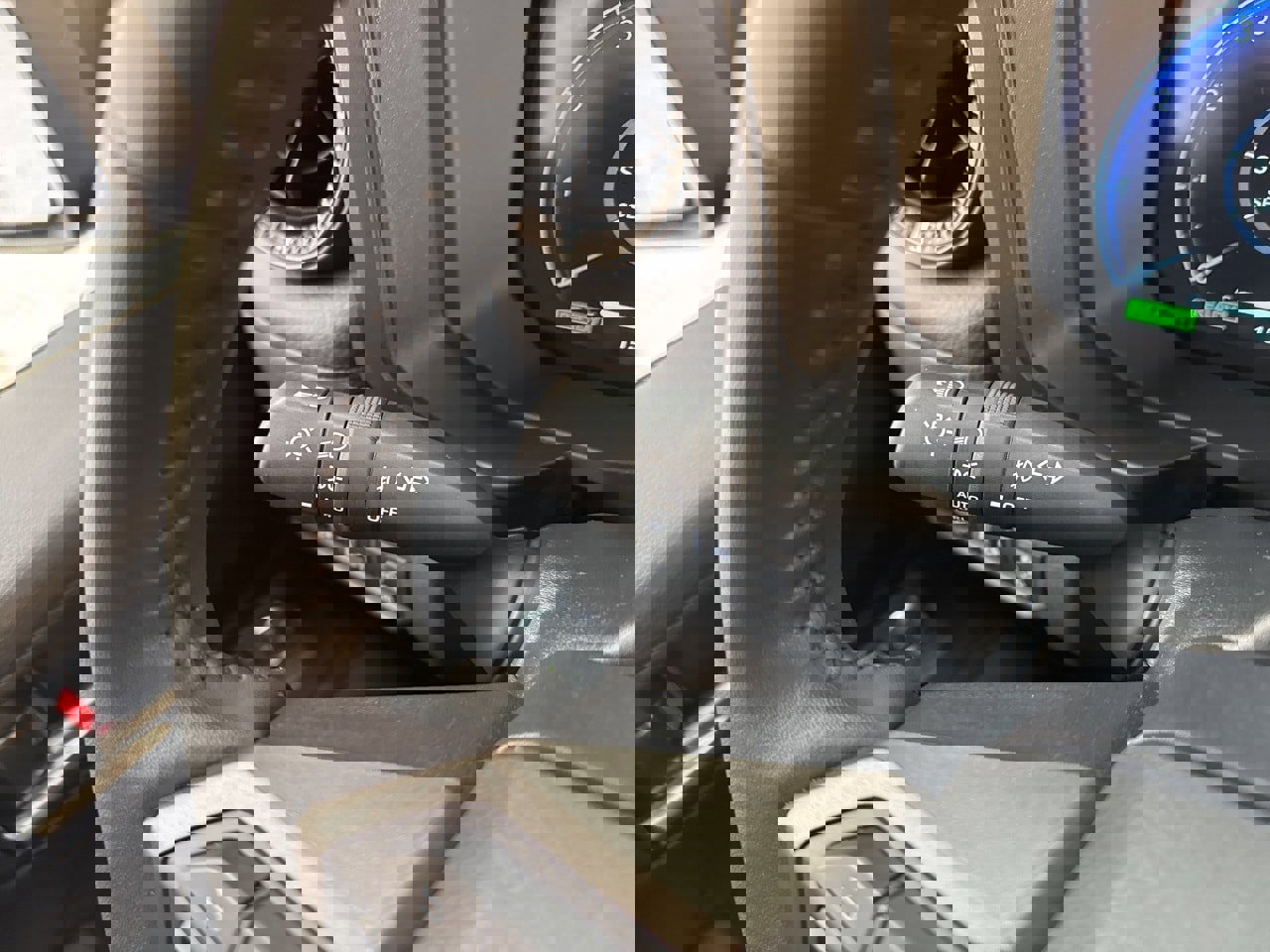 Certified 2024 Toyota Land Cruiser image 23