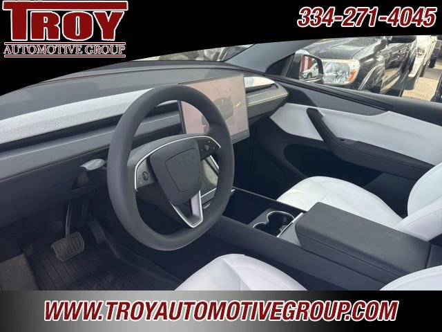 Used 2026 Tesla Model Y 2WD image 21