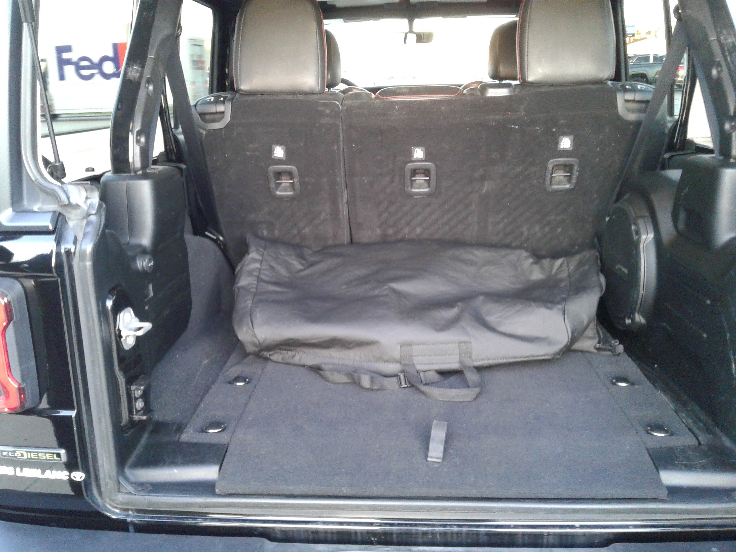 Used 2021 Jeep Wrangler Unlimited Rubicon image 12