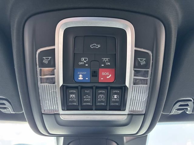 Used 2022 RAM 1500 Limited w/ Body Color Bumper Group AWD/4WD image 22