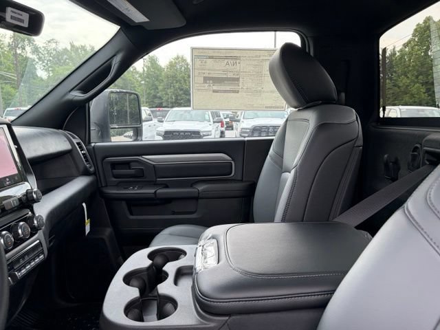 New 2026 RAM 5500 Tradesman AWD/4WD image 29