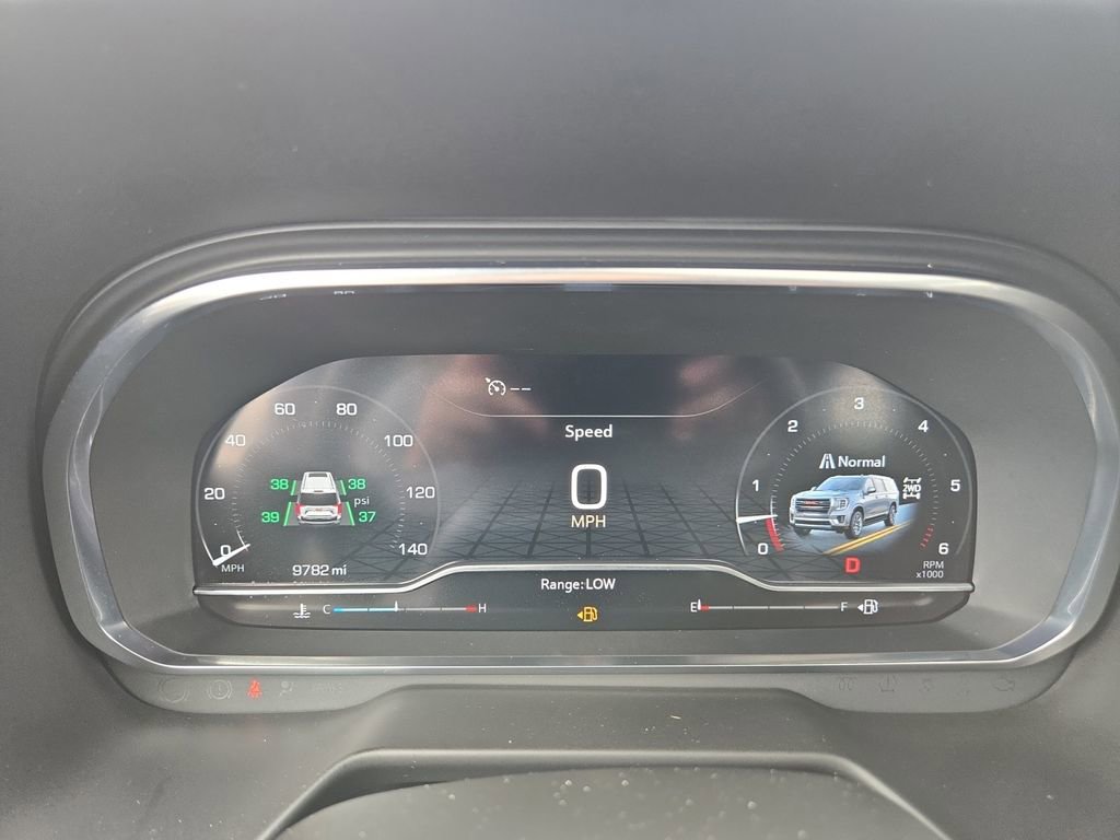 Used 2024 GMC Yukon AT4 w/ AT4 Premium Package image 26