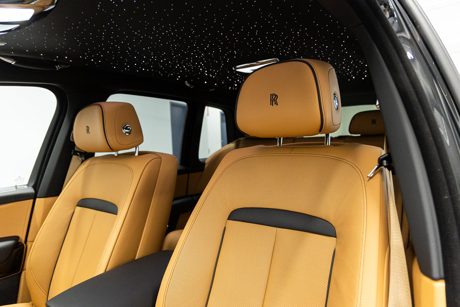 New 2027 Rolls-Royce Cullinan AWD/4WD image 33