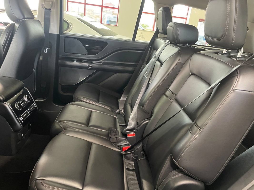 Used 2023 Lincoln Aviator AWD image 24