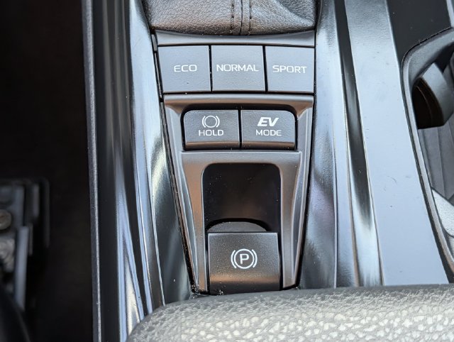 Used 2026 Toyota Camry SE FWD image 16