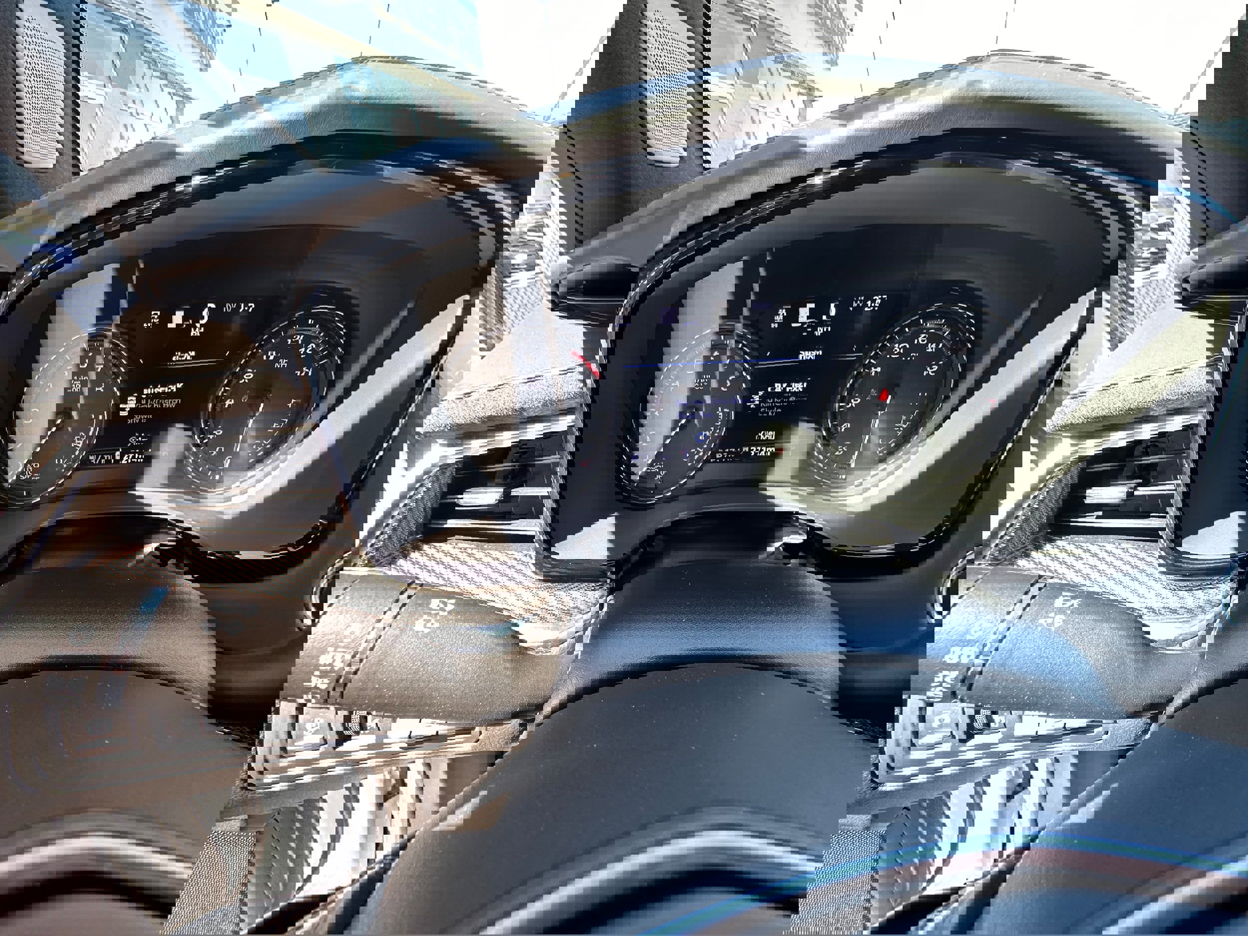 Used 2022 Cadillac XT5 Premium Luxury w/ Platinum Package image 14