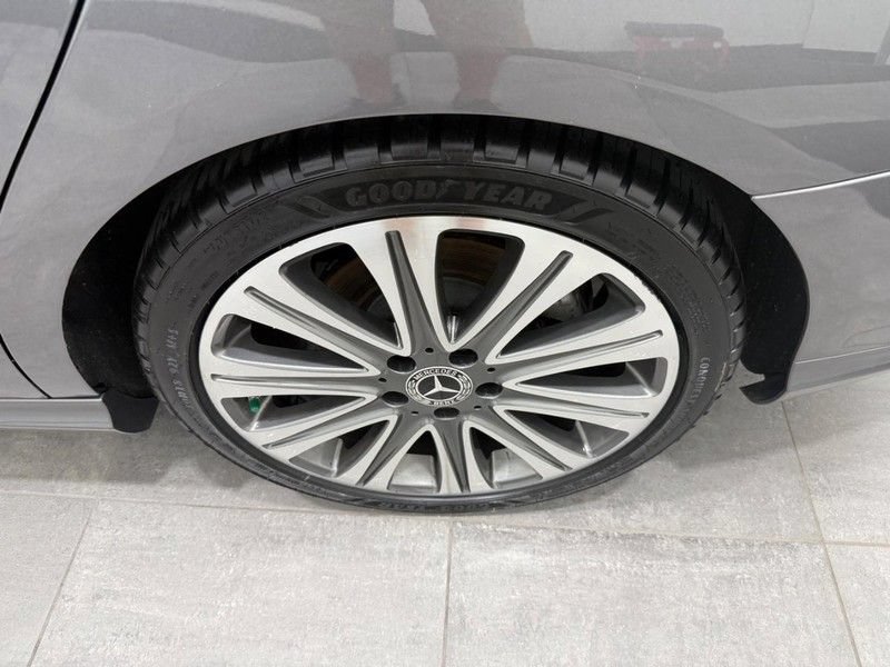 Used 2019 Mercedes-Benz CLA 250 4MATIC image 5