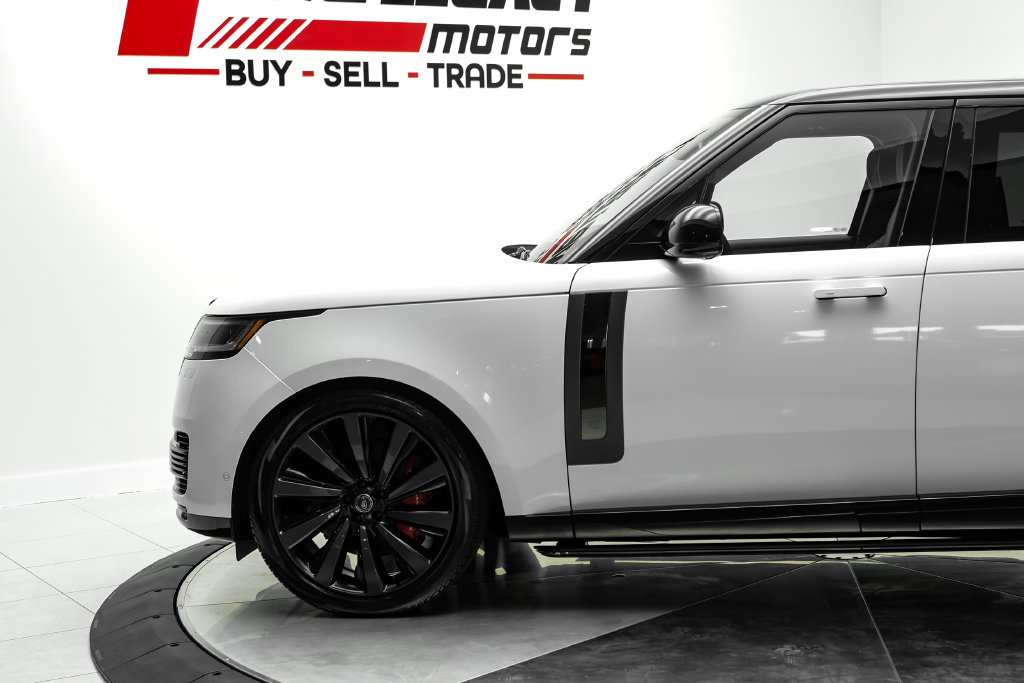 Used 2023 Land Rover Range Rover SV AWD/4WD image 14