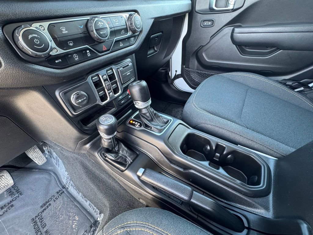 Used 2024 Jeep Wrangler Sport S image 28