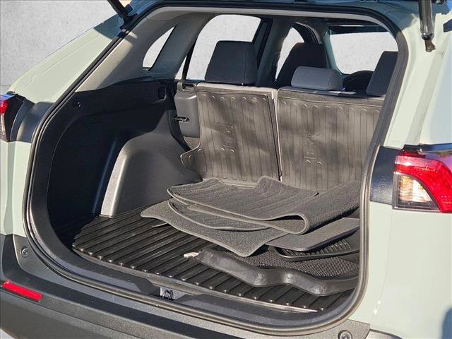 Used 2022 Toyota RAV4 XLE image 6