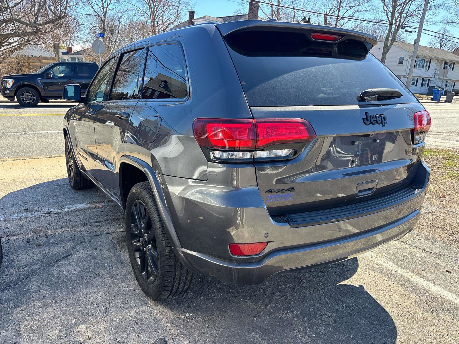 Certified 2017 Jeep Grand Cherokee Altitude image 5