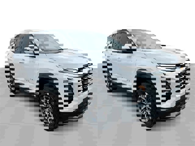 New 2026 Chevrolet Equinox LT image 2