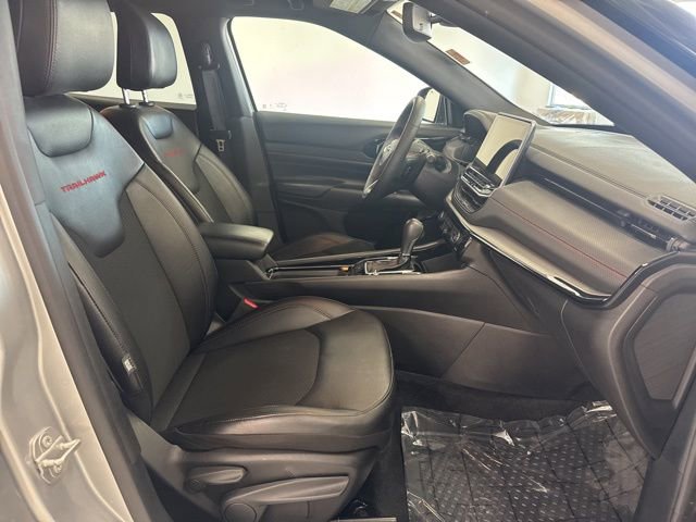 Used 2025 Jeep Compass Trailhawk AWD/4WD image 22