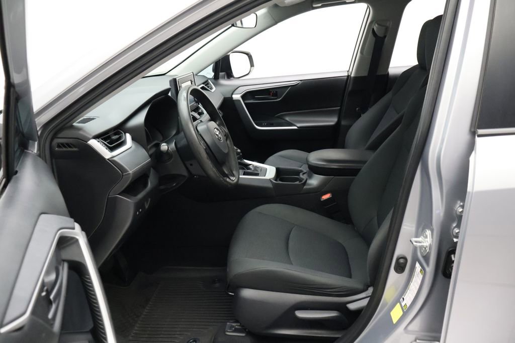 Certified 2021 Toyota RAV4 LE image 14