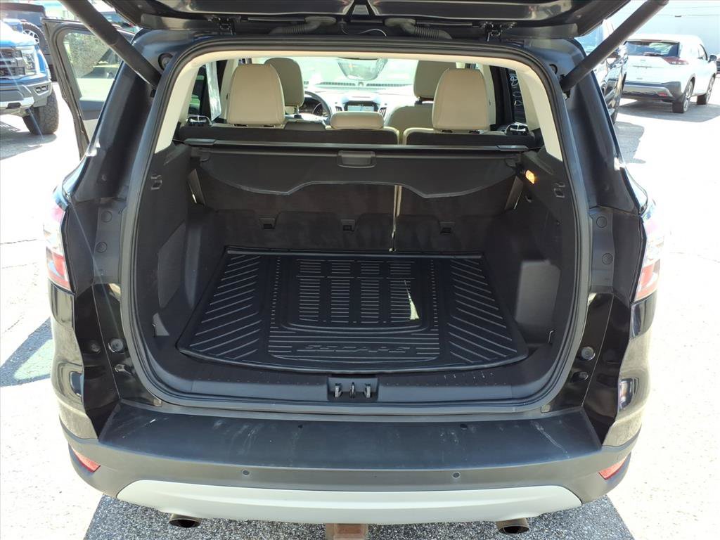 Used 2018 Ford Escape Titanium w/ Ford Safe & Smart Package AWD/4WD image 14