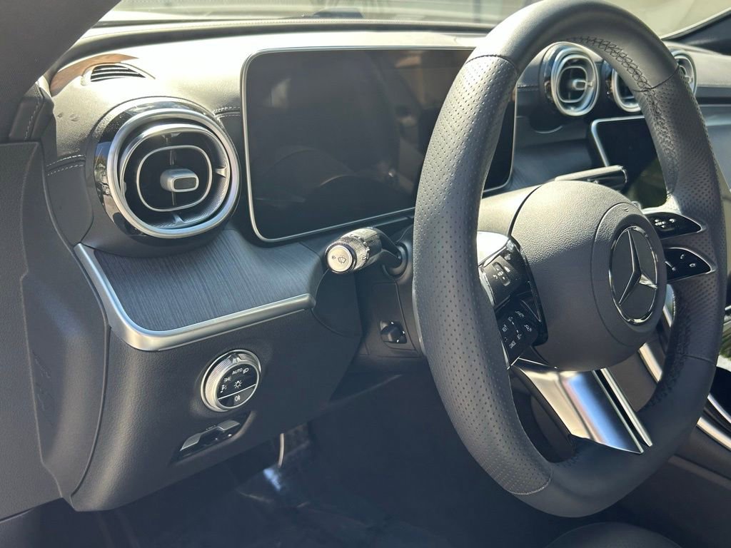 Used 2025 Mercedes-Benz CLE 450 4MATIC Coupe image 17