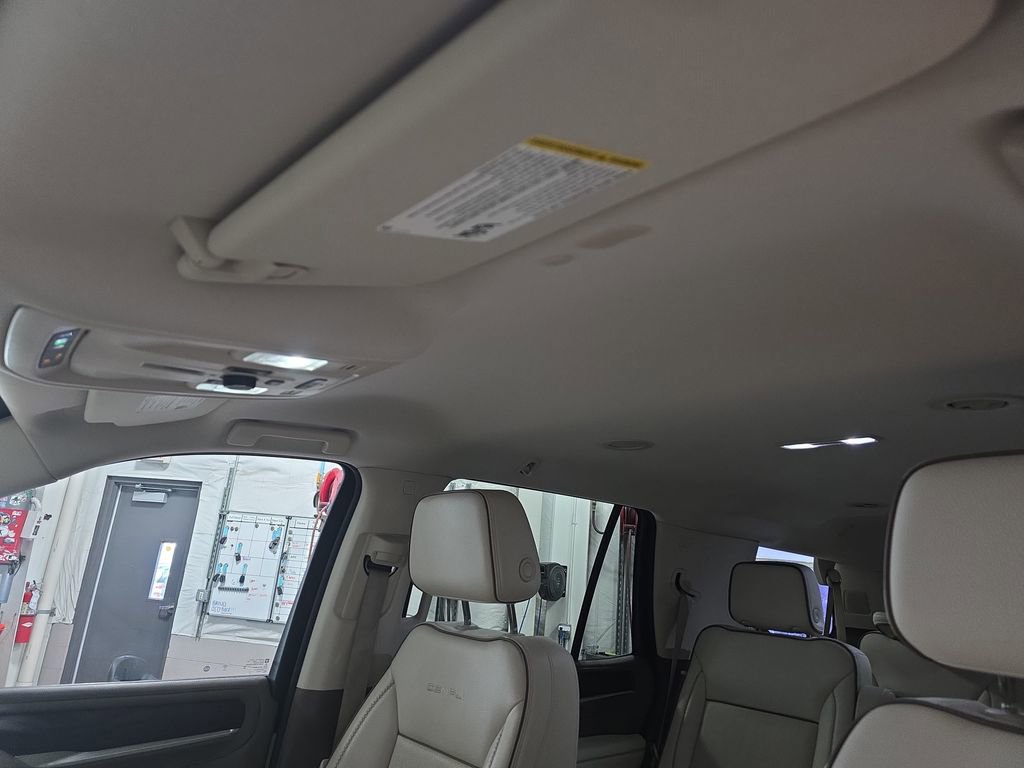 Used 2022 GMC Yukon Denali image 31