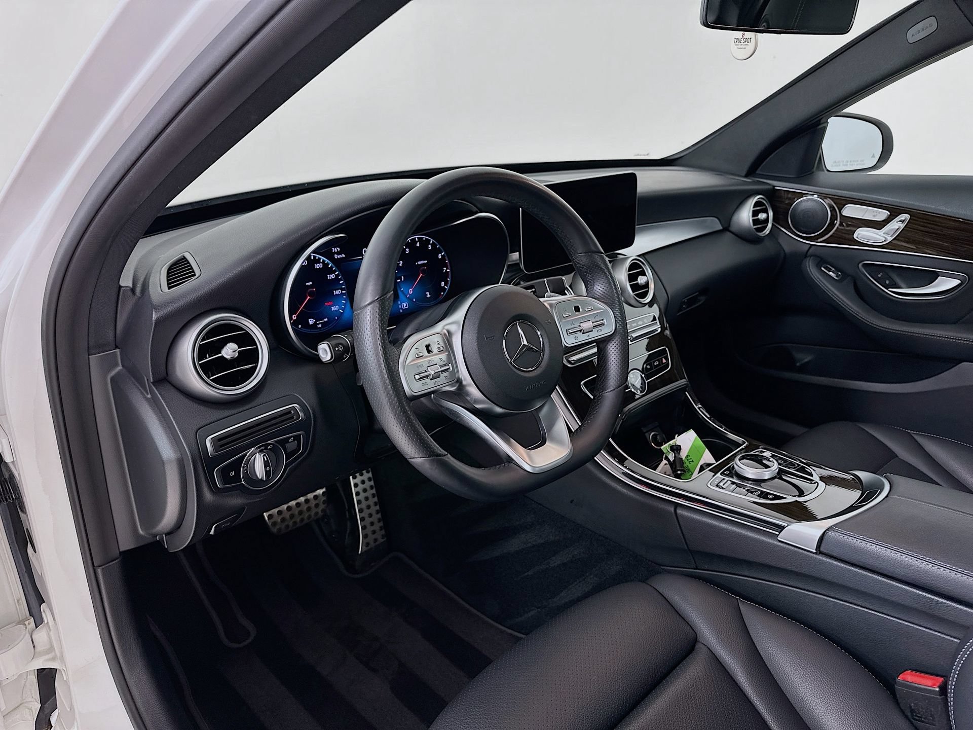 Used 2020 Mercedes-Benz C 300 Sedan image 10