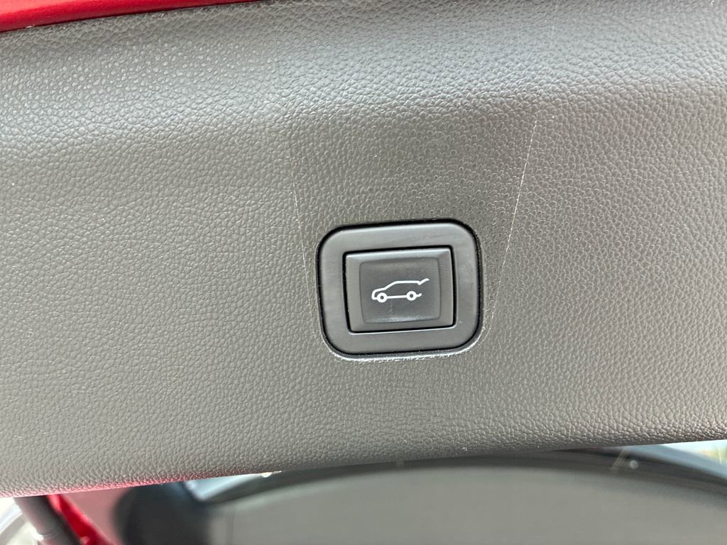 Used 2023 Buick Enclave Premium w/ Experience Buick Package image 21