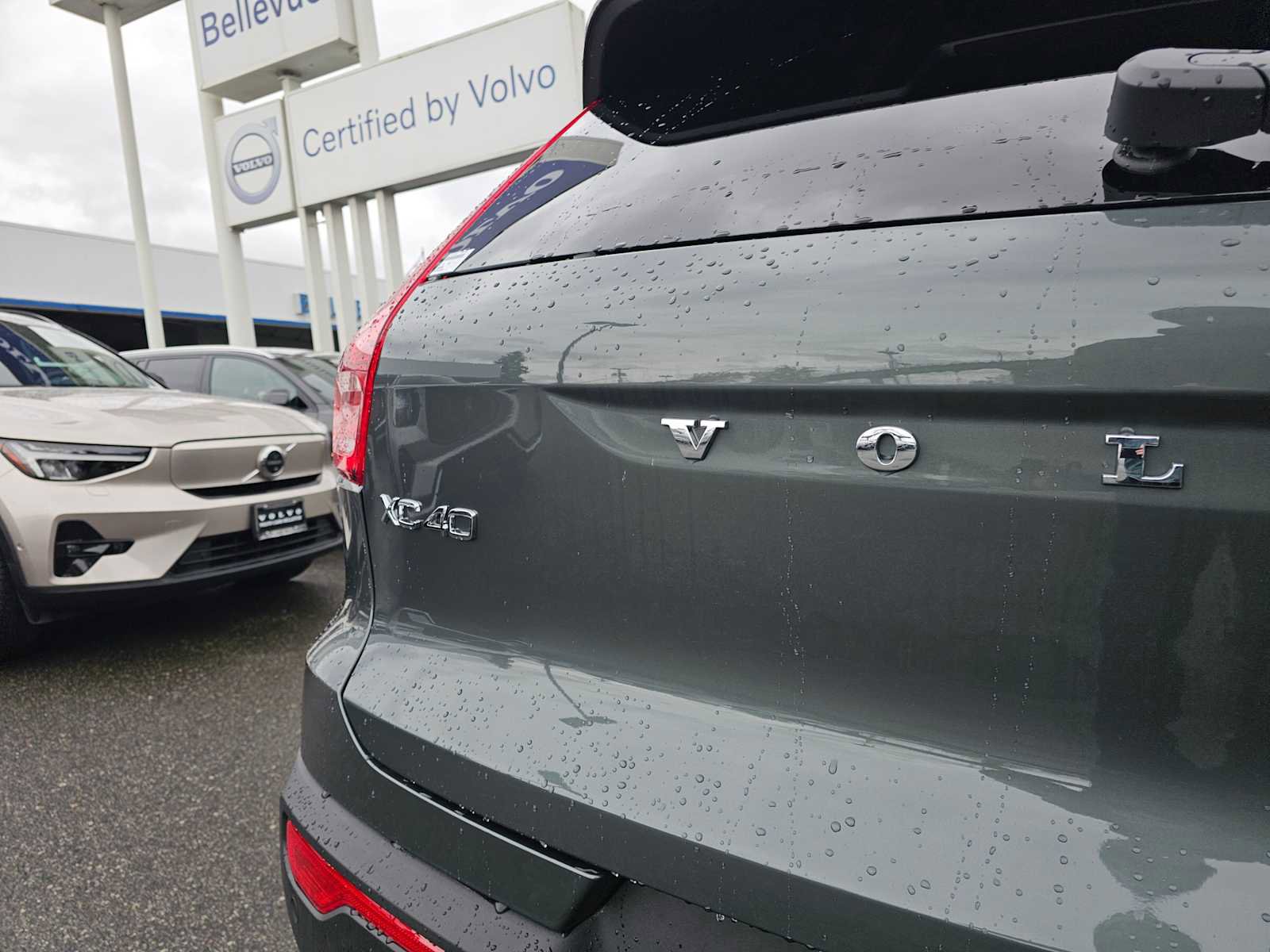 New 2026 Volvo XC40 B5 Core w/ Climate Package image 15